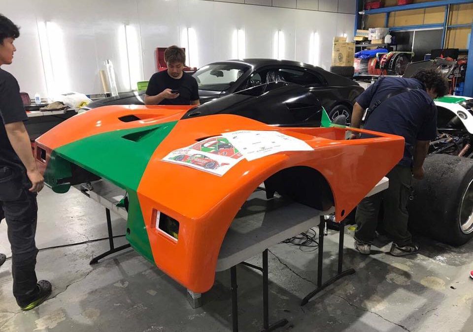 チャージカラーへ、ラッピング中