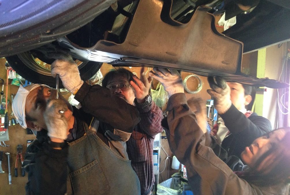 クルマの整備士が3割減！自動車安全に深刻な危機