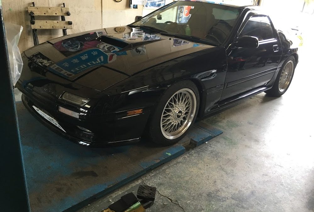 25年も前の車になると、、アイドル制御が。。